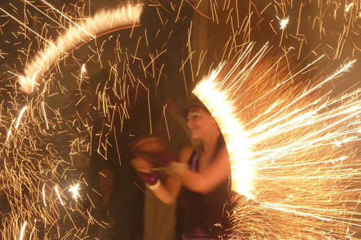 Flambal Olek - Funken Zauber - Feuershow Berlin