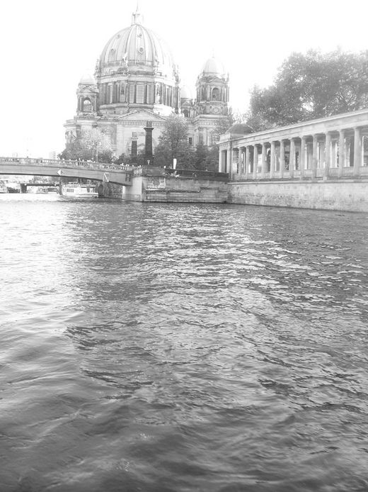 Berliner Dom und Spree